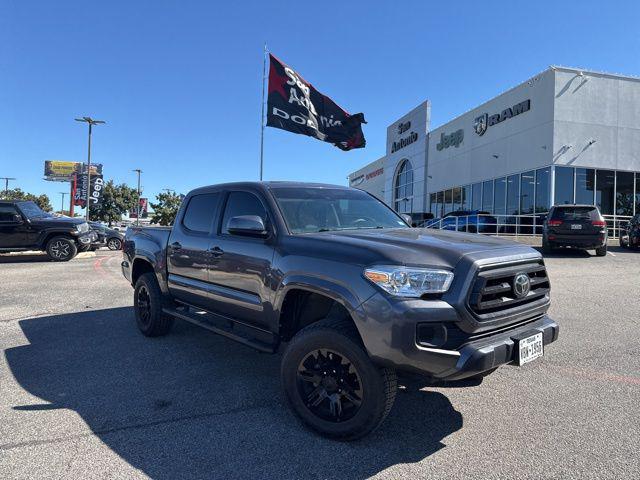2022 Toyota Tacoma SR 2022 Toyota Tacoma SR