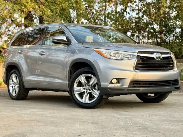 2016 Toyota Highlander Limited V6