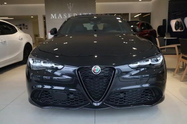 2025 Alfa Romeo Giulia GIULIA INTENSA RWD