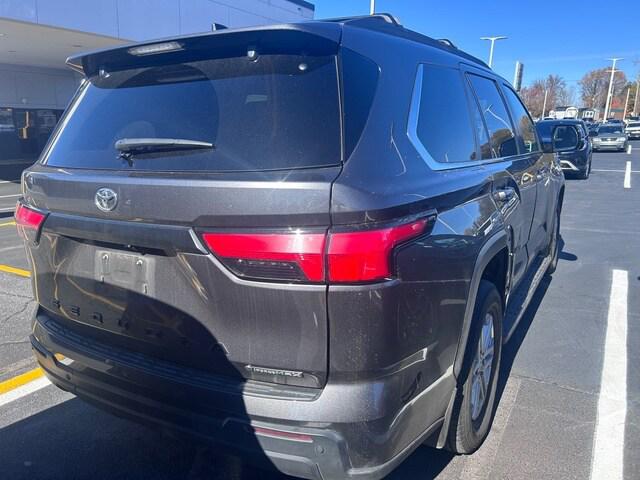 2025 Toyota Sequoia SR5 2025 Toyota Sequoia SR5