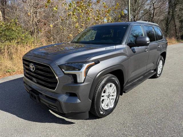 2025 Toyota Sequoia SR5 2025 Toyota Sequoia SR5