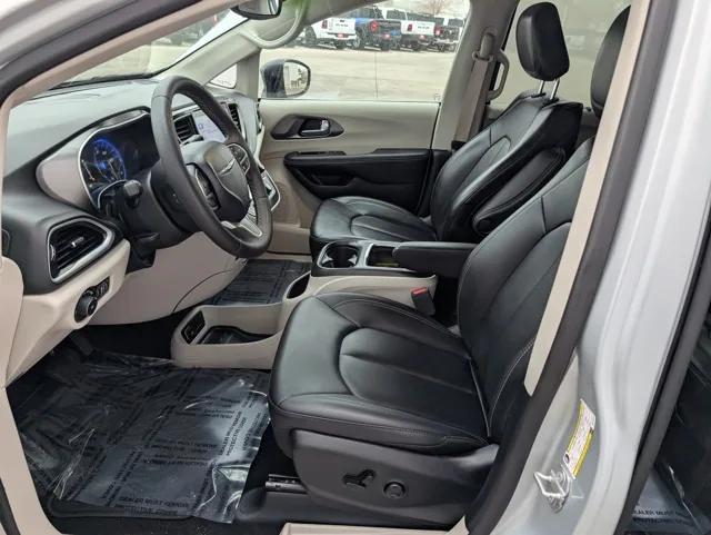 2024 Chrysler Pacifica Touring L 2024 Chrysler Pacifica Touring L