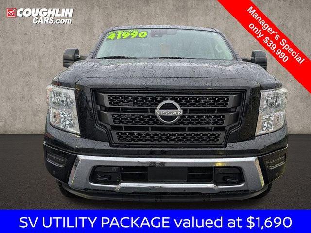2024 Nissan TITAN Crew Cab SV 4x4