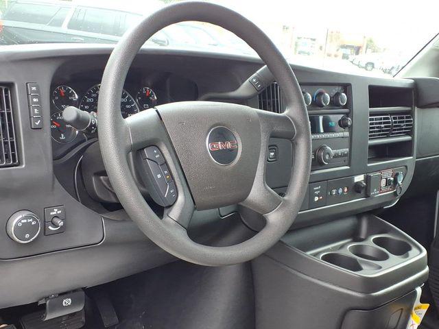 2025 GMC Savana Cutaway Work Van