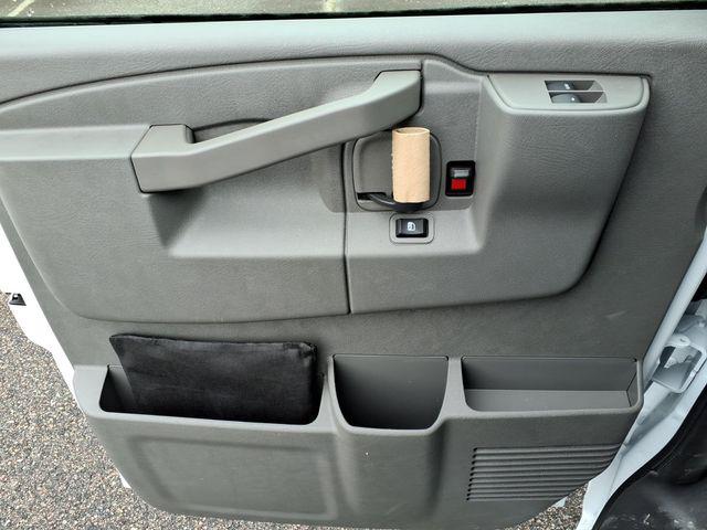 2025 GMC Savana Cutaway Work Van