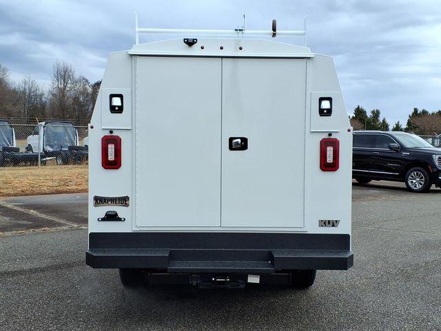 2025 GMC Savana Cutaway Work Van