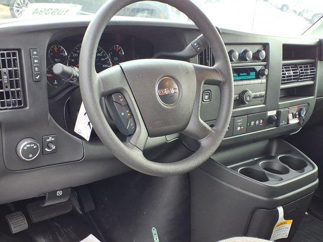 2025 GMC Savana Cutaway Work Van