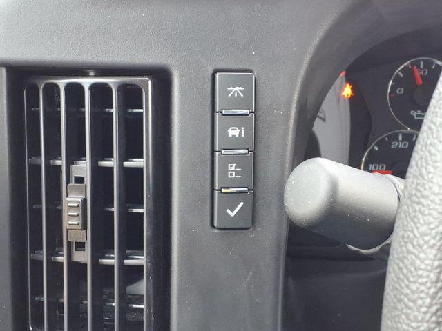 2025 GMC Savana Cutaway Work Van