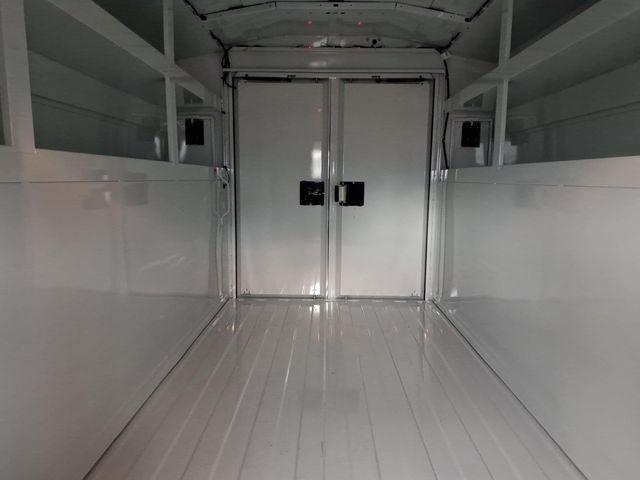 2025 GMC Savana Cutaway Work Van