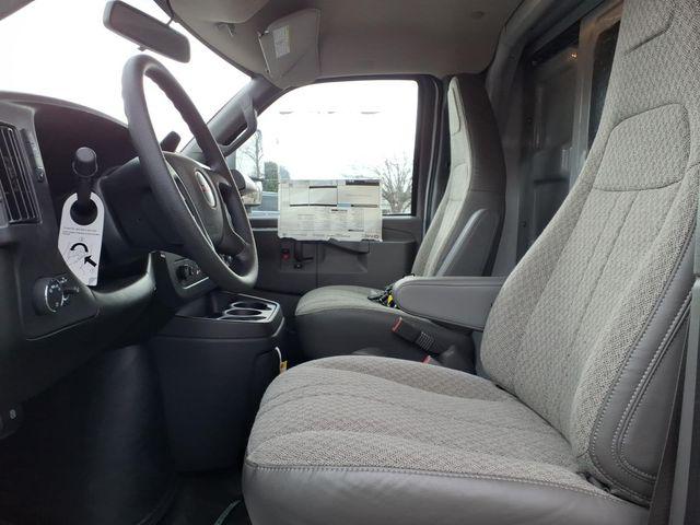 2025 GMC Savana Cutaway Work Van