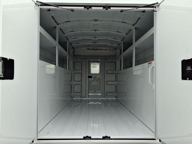 2025 GMC Savana Cutaway Work Van