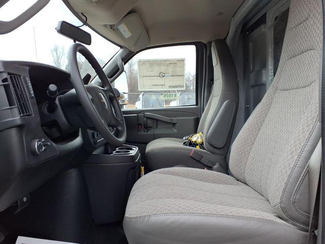 2025 GMC Savana Cutaway Work Van