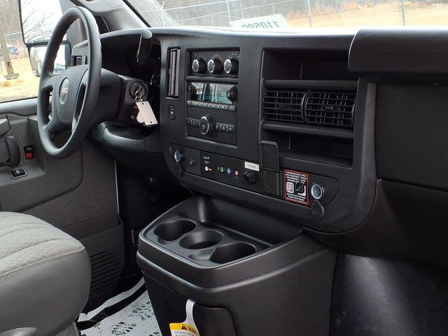2025 GMC Savana Cutaway Work Van