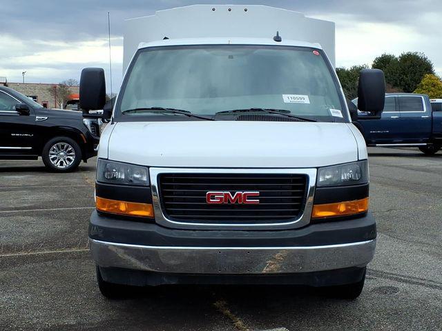 2025 GMC Savana Cutaway Work Van