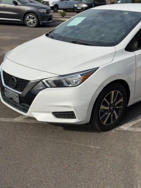 2021 Nissan Versa SV Xtronic CVT