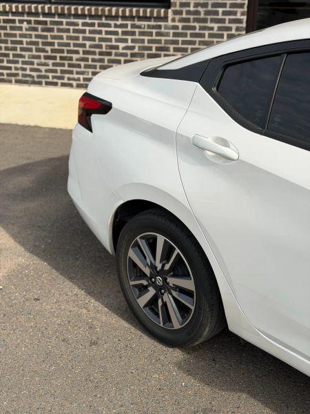 2021 Nissan Versa SV Xtronic CVT