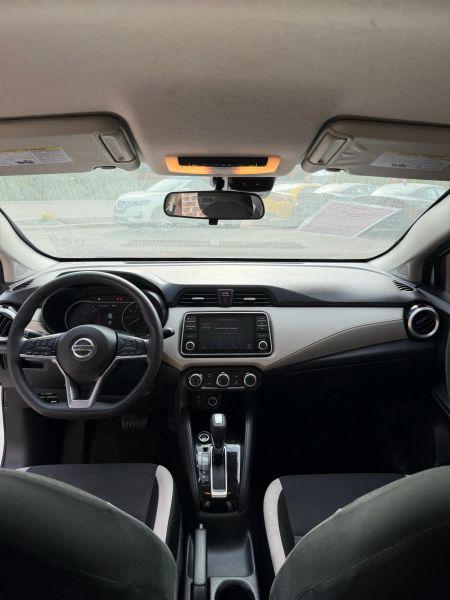 2021 Nissan Versa SV Xtronic CVT
