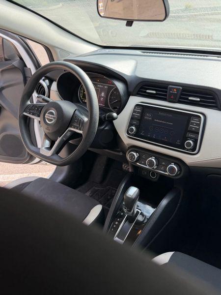 2021 Nissan Versa SV Xtronic CVT