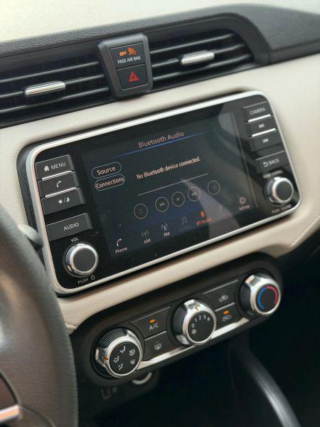 2021 Nissan Versa SV Xtronic CVT