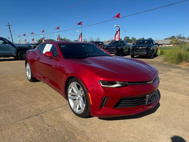 2018 Chevrolet Camaro 1LT's photo