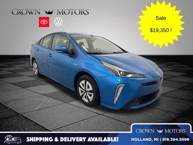 2019 Toyota Prius XLE's photo