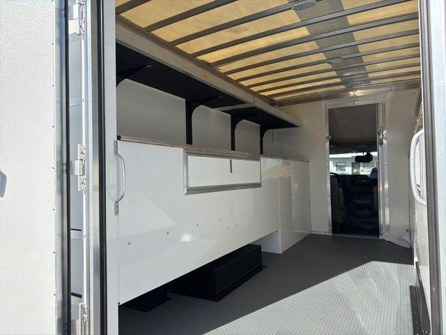 2026 Ford E-350 Cutaway Base