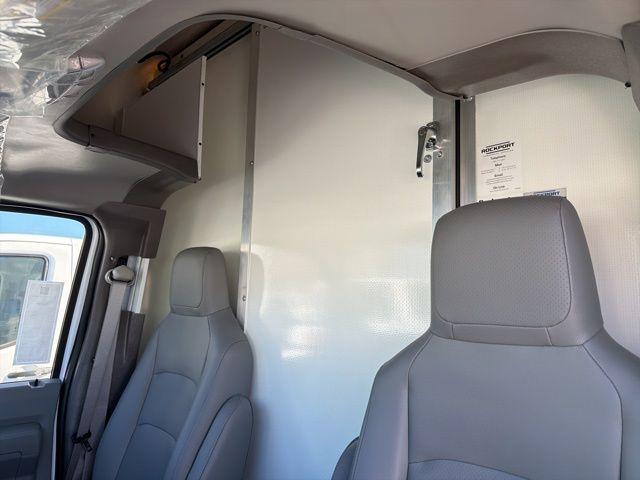 2026 Ford E-350 Cutaway Base