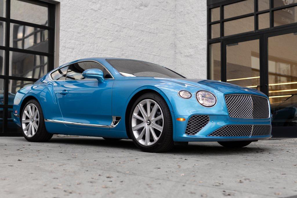 /2022 Bentley Continental-GT