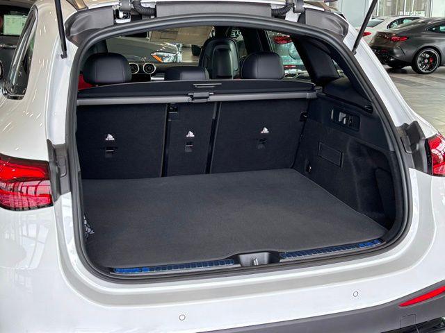 2026 Mercedes-Benz GLC 4MATIC