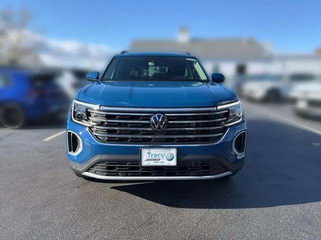 2026 Volkswagen Atlas SE with Technology