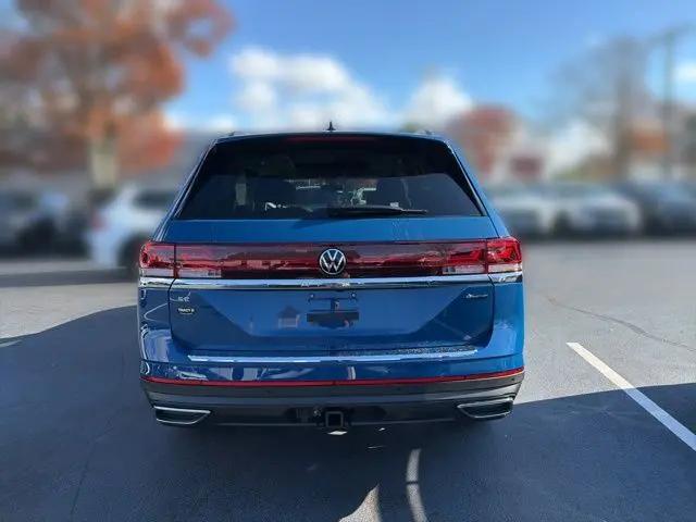2026 Volkswagen Atlas SE with Technology