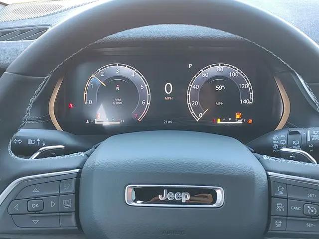 2025 Jeep Grand Cherokee L Laredo X 4x4