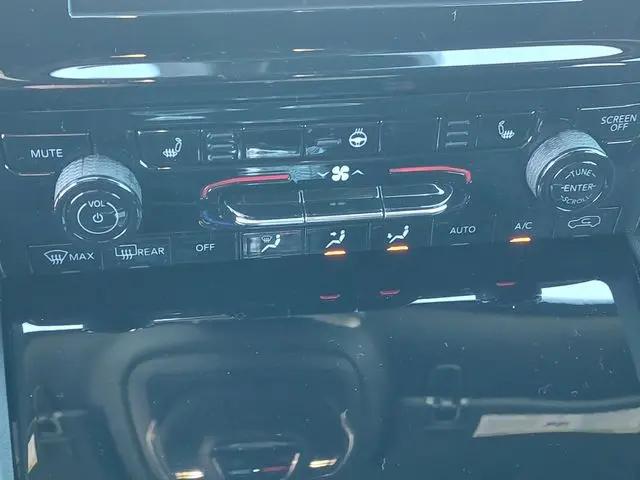 2025 Jeep Grand Cherokee L Laredo X 4x4