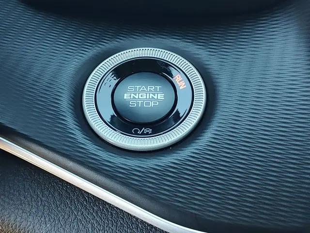 2025 Jeep Grand Cherokee L Laredo X 4x4