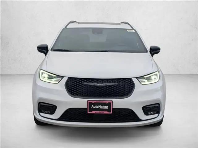 2026 Chrysler Pacifica Limited AWD