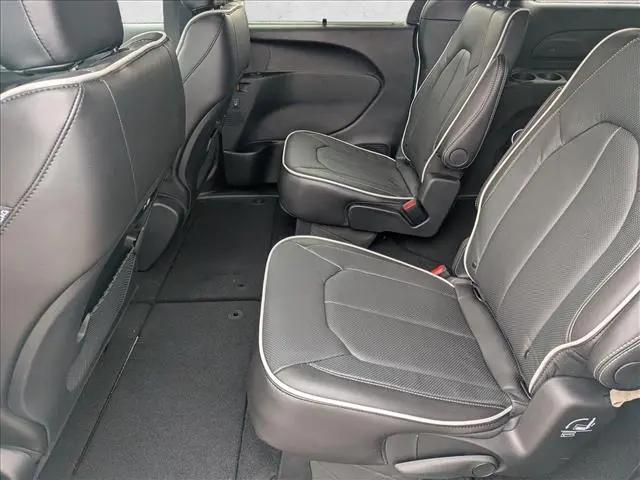 2026 Chrysler Pacifica Limited AWD