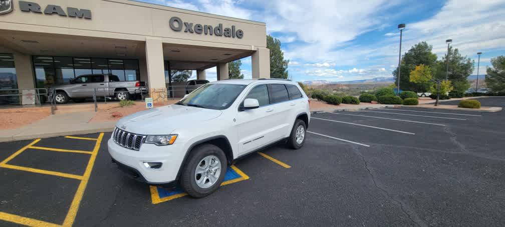 2017 Jeep Grand Cherokee Laredo 4x4 2017 Jeep Grand Cherokee Laredo 4x4