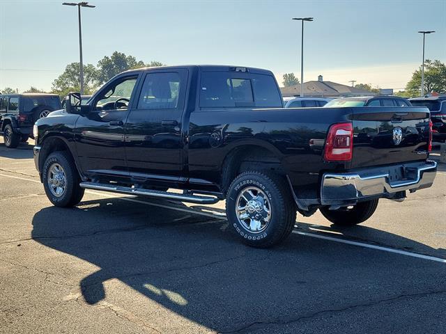 2024 RAM 2500 Tradesman Crew Cab 4x4 64 Box 2024 RAM 2500 Tradesman Crew Cab 4x4 64 Box