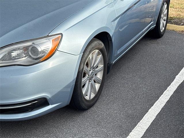 2014 Chrysler 200 Touring