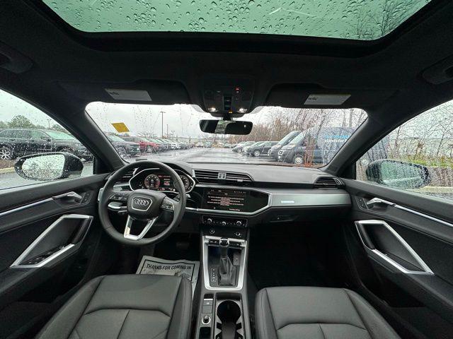 2025 Audi Q3 Premium 45 TFSI S line quattro Tiptronic