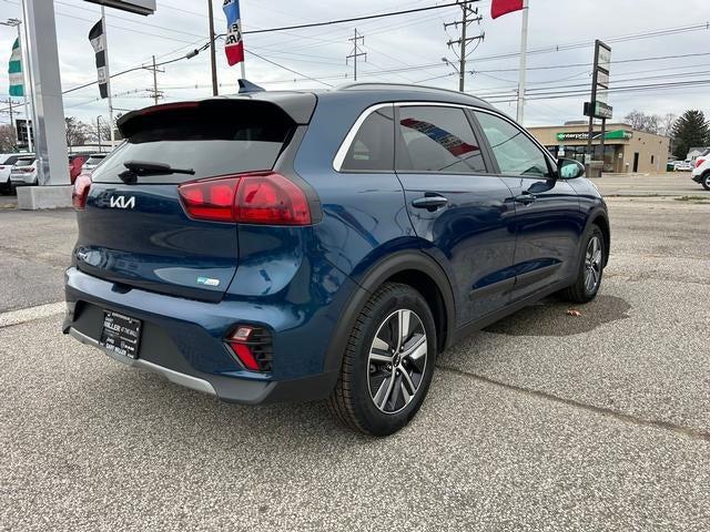 2022 Kia Niro LXS