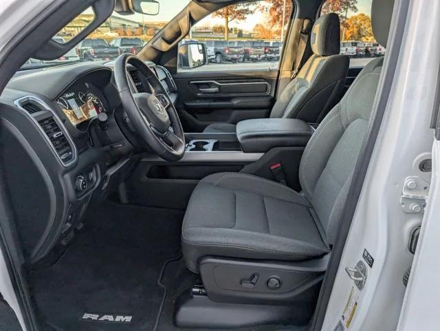 2024 RAM 1500 Big Horn Crew Cab 4x4 57 Box 2024 RAM 1500 Big Horn Crew Cab 4x4 57 Box