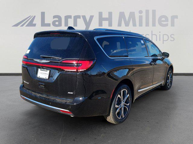 2026 Chrysler Pacifica Pinnacle AWD