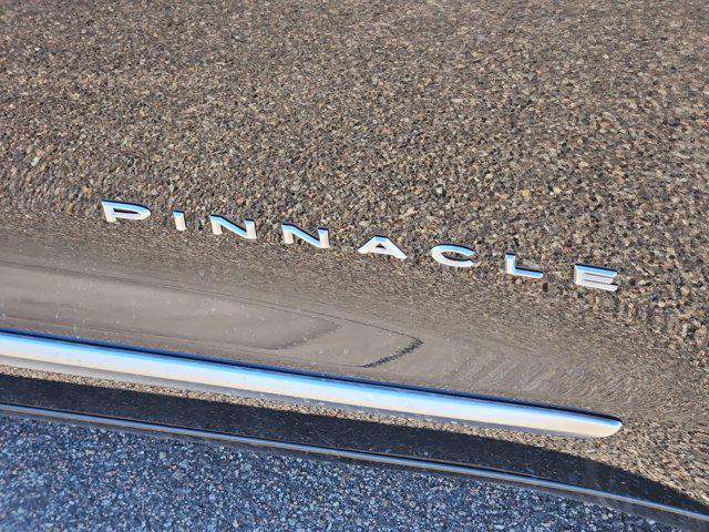 2026 Chrysler Pacifica Pinnacle AWD