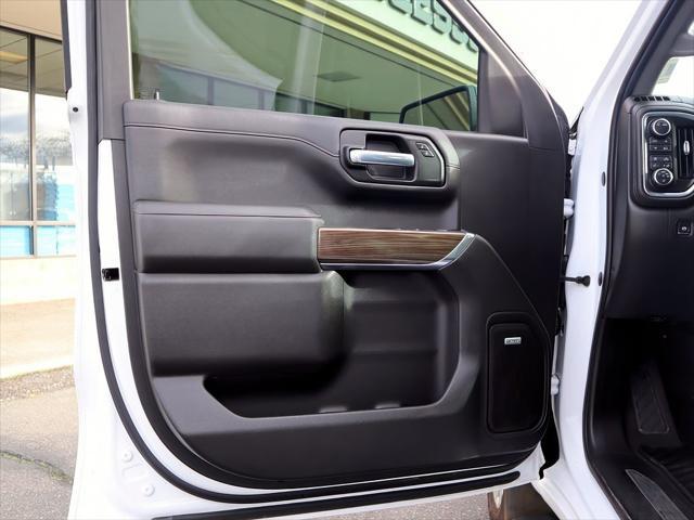 2020 Chevrolet Silverado 1500 4WD Crew Cab Short Bed RST