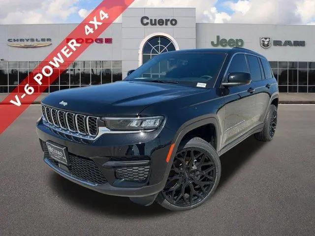 2025 Jeep Grand Cherokee Laredo 4x4 for sale in Cuero, TX