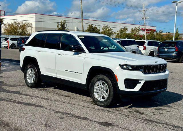 2025 Jeep Grand Cherokee GRAND CHEROKEE LAREDO 4X2