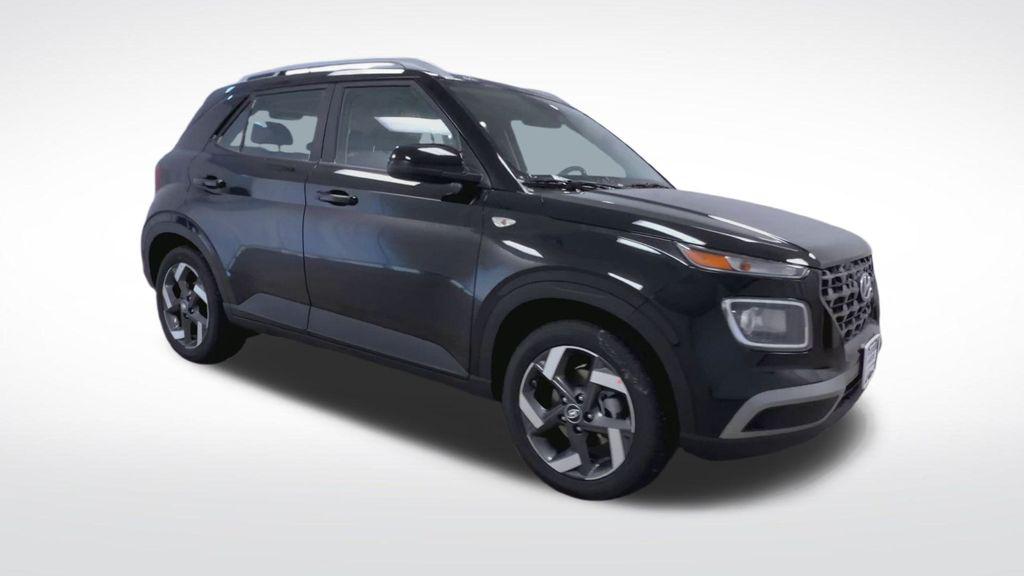2026 Hyundai Venue SEL - Photo 14