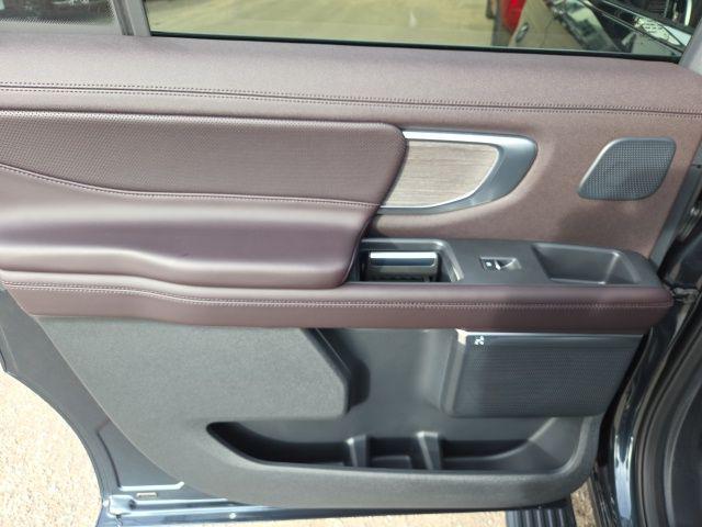 2025 Ford Expedition Platinum MAX