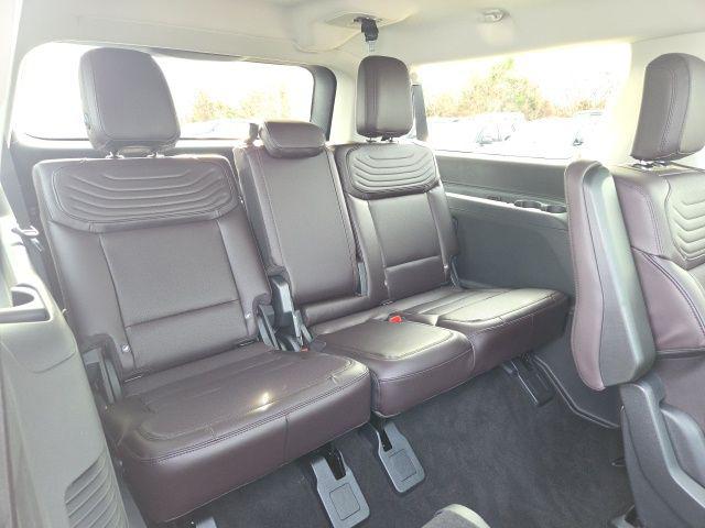 2025 Ford Expedition Platinum MAX